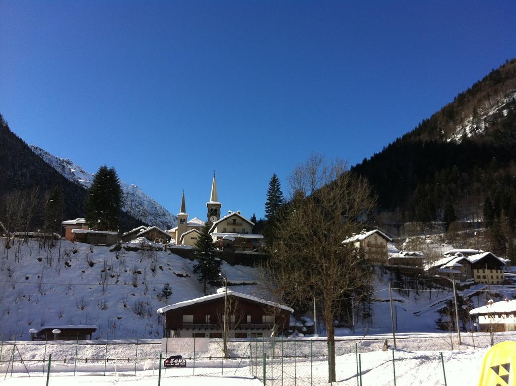Bed and Breakfast Tre Alberi Liberi Alagna Valsesia Esterno foto